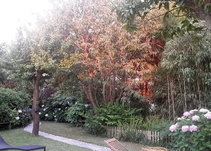 לינה וארוחת בוקר Casa 3 Aguias 4*