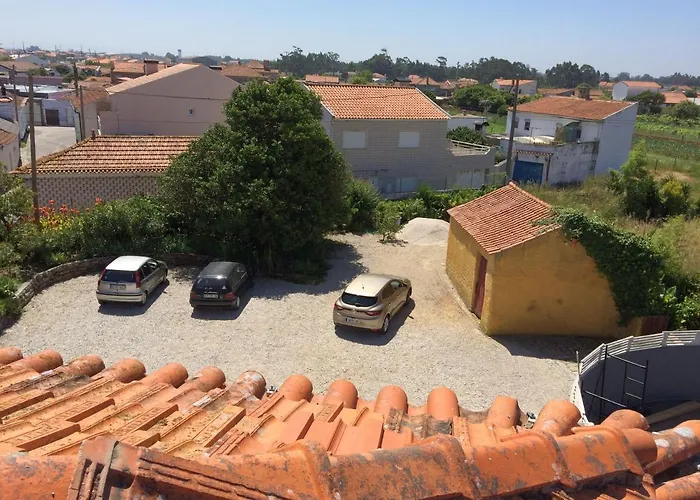 Casa 3 Aguias לינה וארוחת בוקר