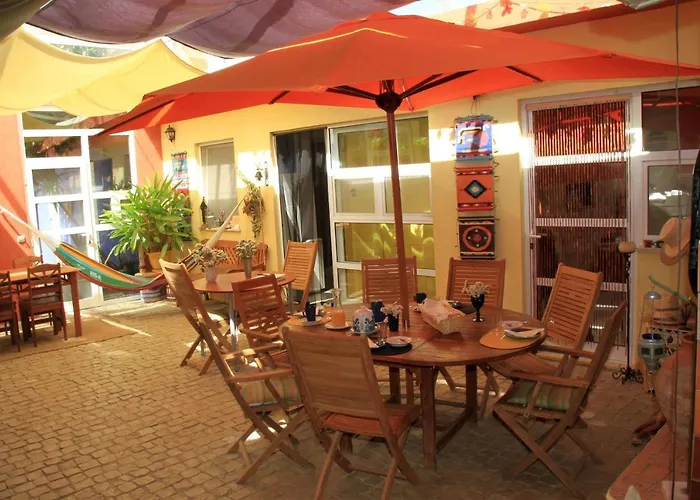 Casa 3 Aguias לינה וארוחת בוקר 4*