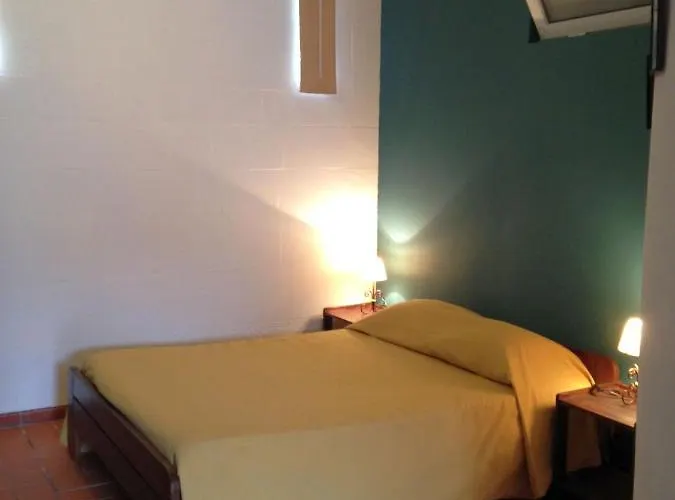 לינה וארוחת בוקר Casa 3 Aguias אבאירו