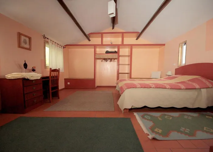 לינה וארוחת בוקר Casa 3 Aguias אבאירו